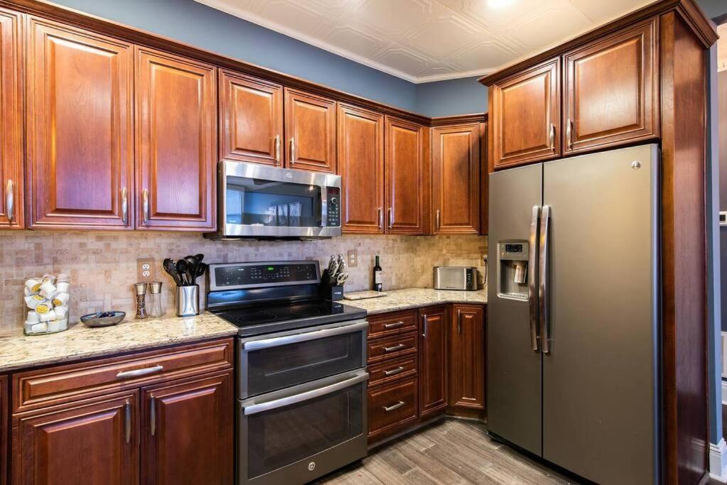 Downtown Sophistication/ Two Bedroom / Two Bath Louisville Bagian luar foto