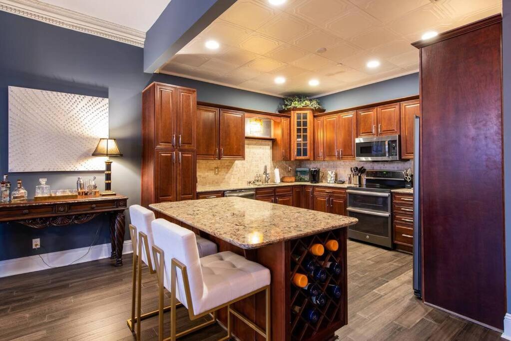 Downtown Sophistication/ Two Bedroom / Two Bath Louisville Bagian luar foto