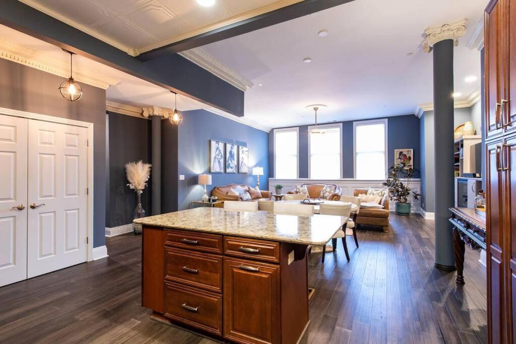 Downtown Sophistication/ Two Bedroom / Two Bath Louisville Bagian luar foto